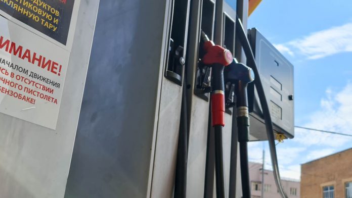 Rusya’da Benzin İhracat Yasağının Uzatılacağı Açıklandı