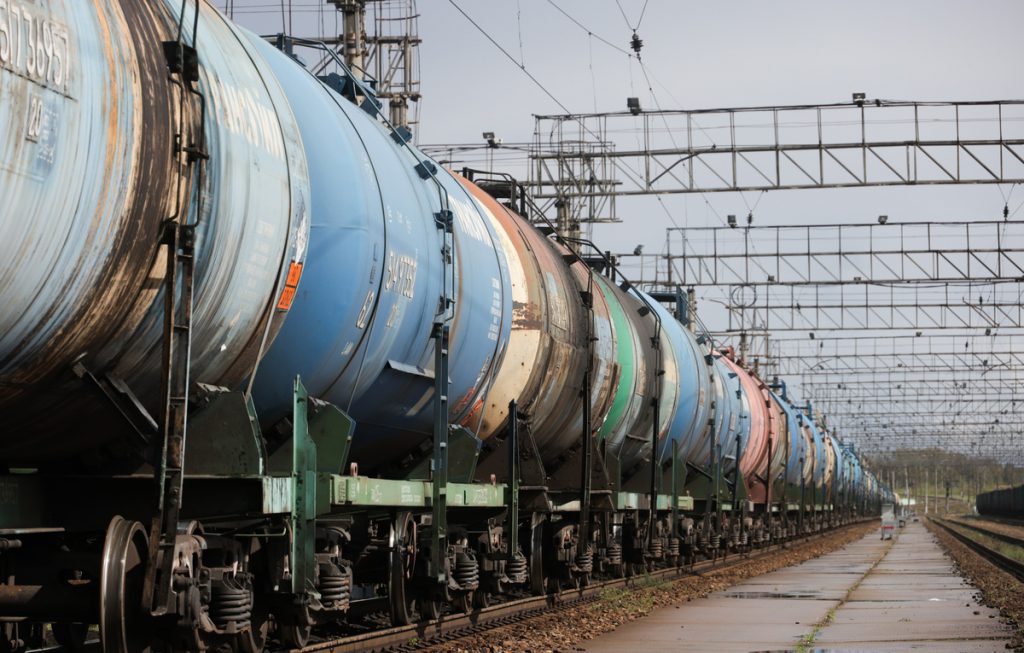 Rusya’da Benzin İhracat Yasağı Uzatıldı