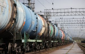 Rusya’da Benzin İhracat Yasağı Uzatıldı